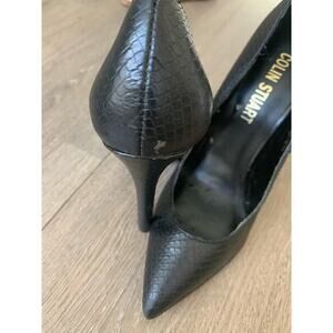 Colin Stuart Heels, Black Croc Pattern, Size 5.5M